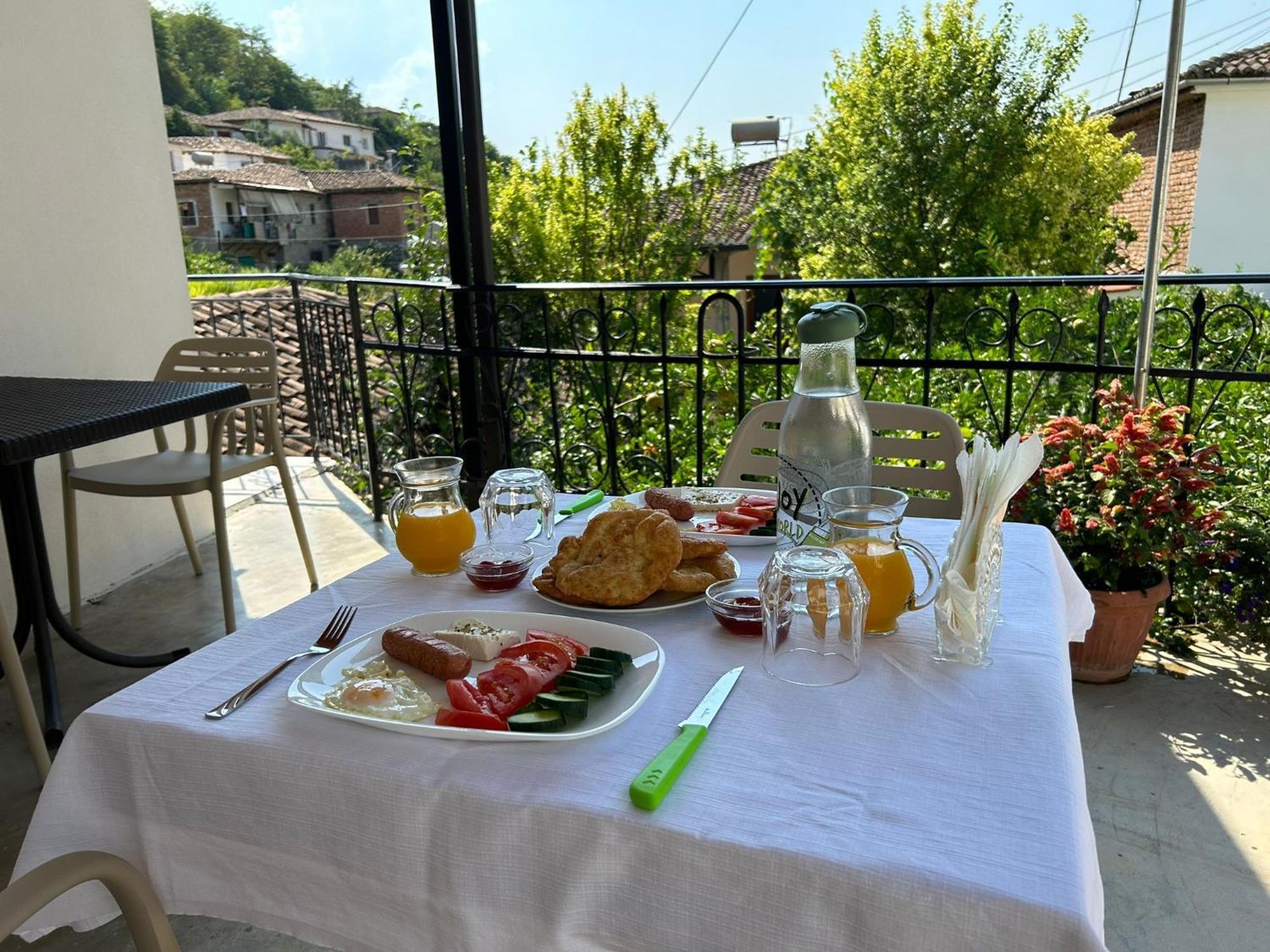 Hotel Vila Vreko B&B Berat Eksteriør bilde