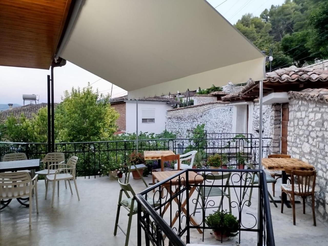Hotel Vila Vreko B&B Berat Eksteriør bilde